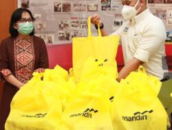 Bank Mandiri Salurkan 15.000 Bantuan Perangi Covid-19