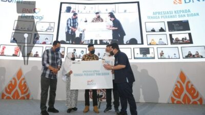 BNI Salurkan Bantuan Perawat dan Bidan