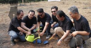 CNAF Raih MURI: 500 Petani Tanam Sengon Terbatas di Jawa