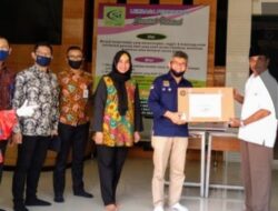 Mandiri Lampung Salurkan Bantuan Pendidikan dan Kesehatan