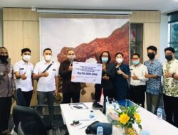 Mandiri Sekuritas Bangun Kembali Masjid dan Gereja di NTT