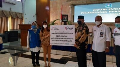 Mitra Keluara Donasi Obat ke Puskesmas