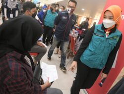 Vaksinasi Massal CIMB Niaga Finance Guncang Bandung